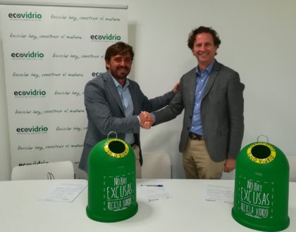 Ashotel firma un convenio con Ecovidrio para mejorar la recogida selectiva y la tasa de reciclaje en establecimientos hoteleros