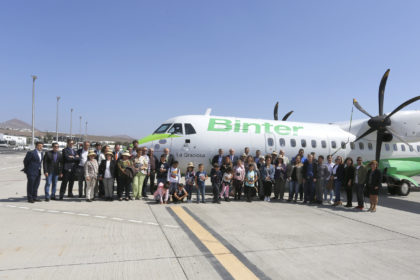 BINTER OTORGA EL NOMBRE DE LA GRACIOSA A UNO DE SUS AVIONES