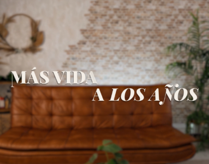 Sol, sueño y sexo, las tres S que inauguran el podcast Más vida a los años