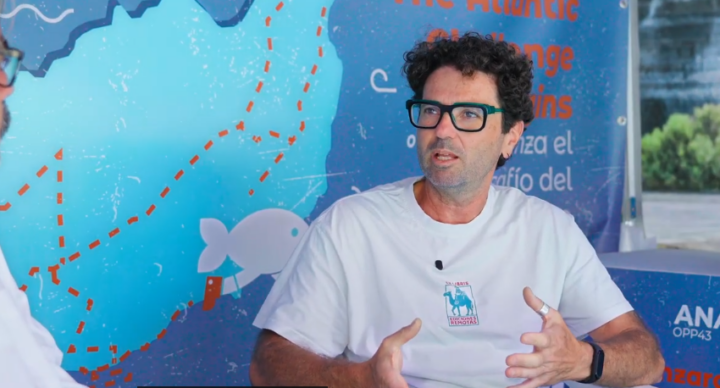 Rubén Acosta, un editor con Canarias entre las manos