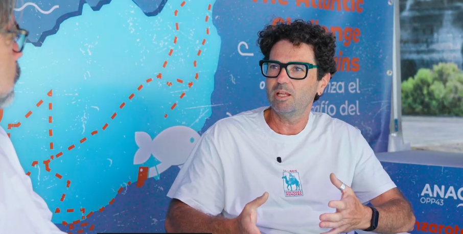 Rubén Acosta, un editor con Canarias entre las manos